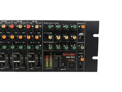 Tascam MM-200 Rack Mixer