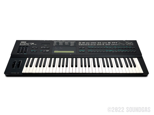 Yamaha DX7IID / DX-7