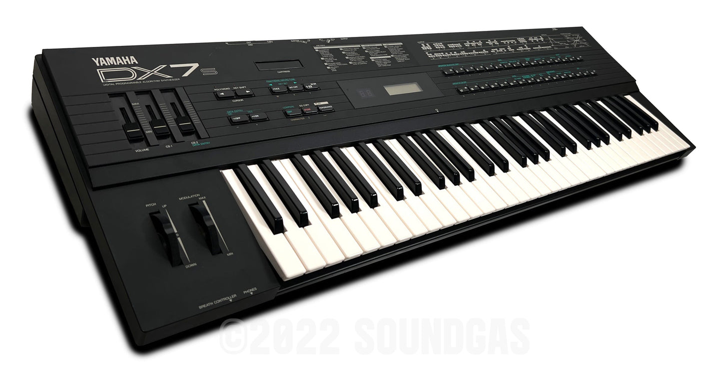 Yamaha DX7s / DX-7