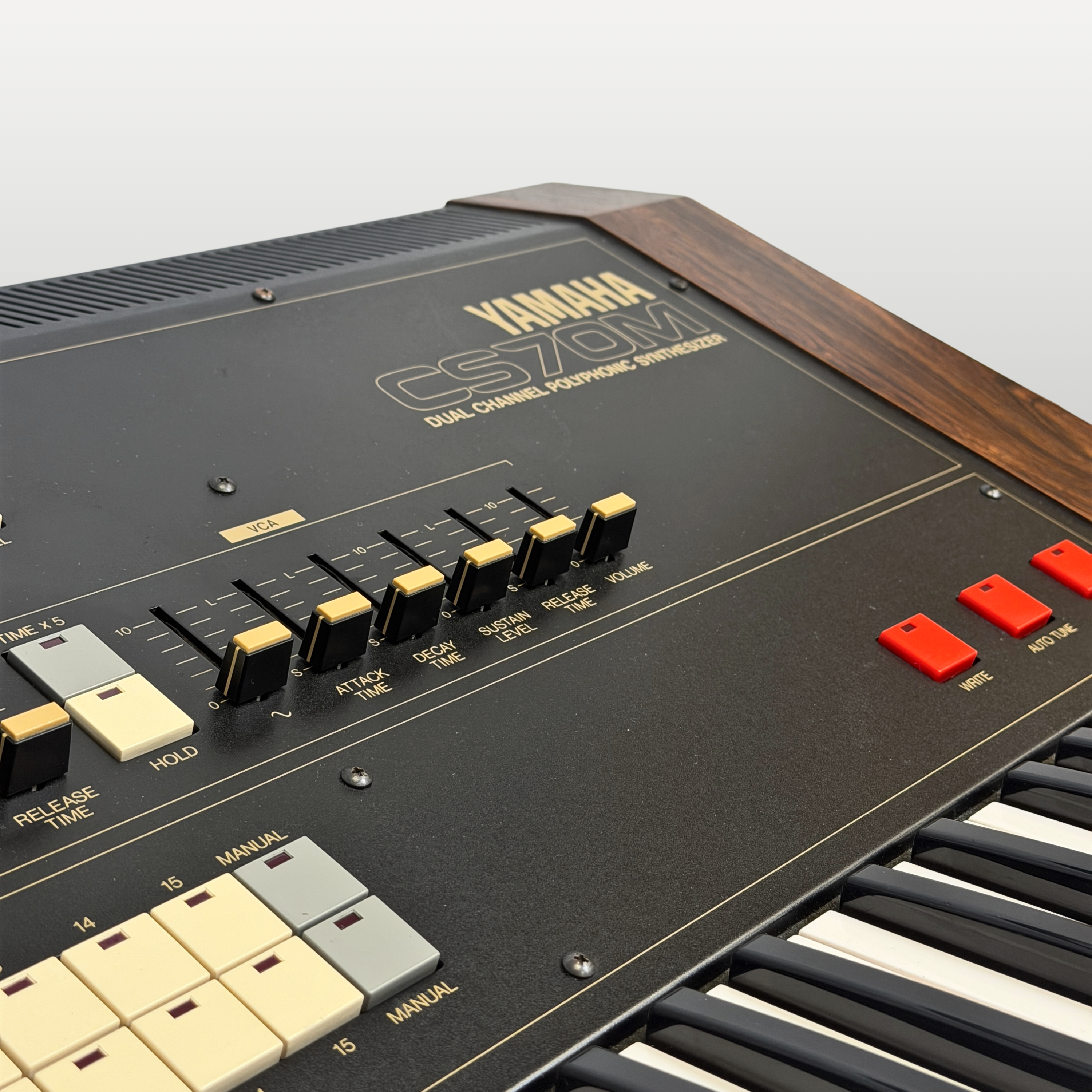 Yamaha CS70M 1402 10