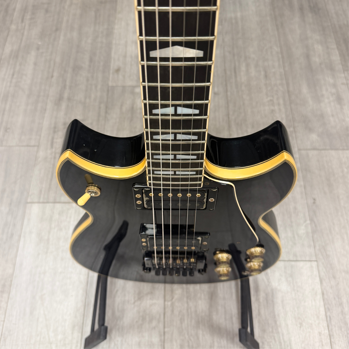 Yamaha SG 1000 Electric Guitar_5