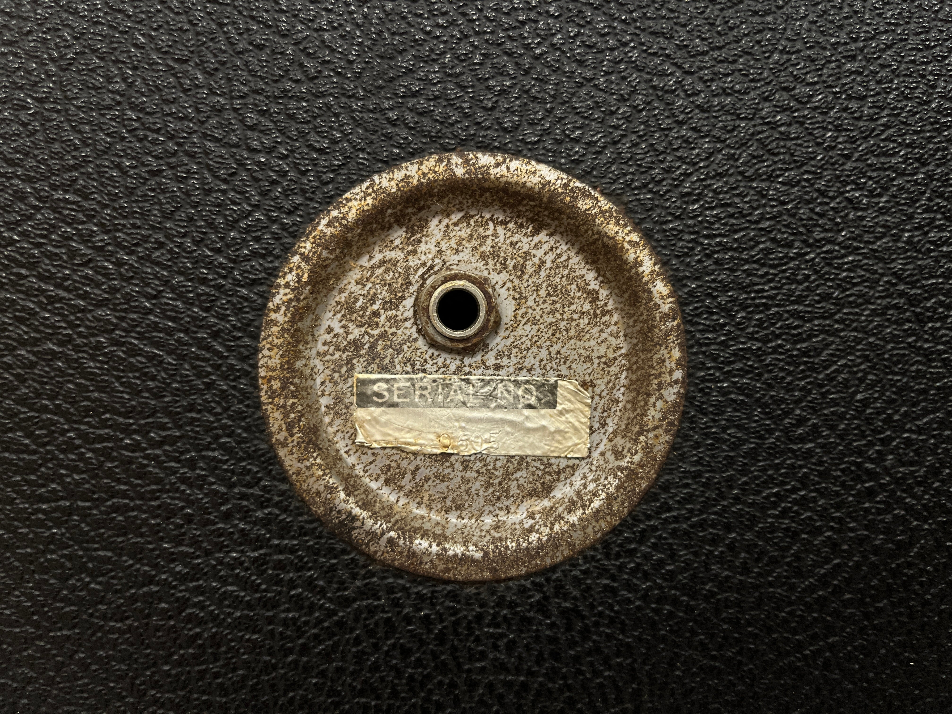 Guild Thunderbass cab serial (6801)