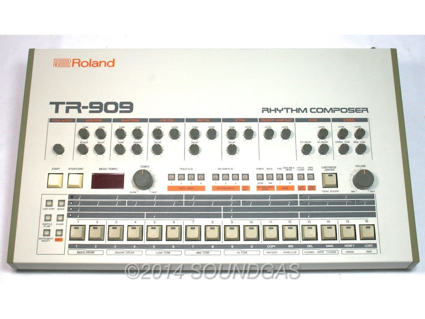 ROLAND TR-909