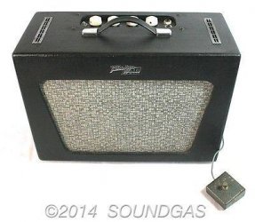 vintage guitar amplifier (Front)