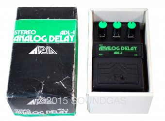 ARiA ADL-1 Stereo Analog Delay (Box Open)