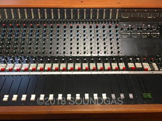 Chilton QM3 – 24-8-2 Mixing console – ex-BBC