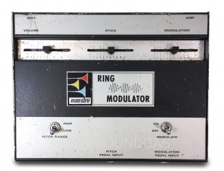 Maestro RM-1B Ring Modulator with Control Pedal