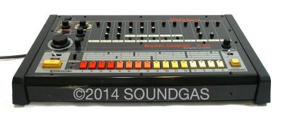 Roland TR-808 (Front Top 3)