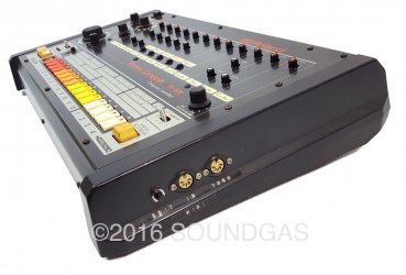 ROLAND TR-808 with MIDI Kit