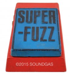 Univox Super Fuzz (Front)