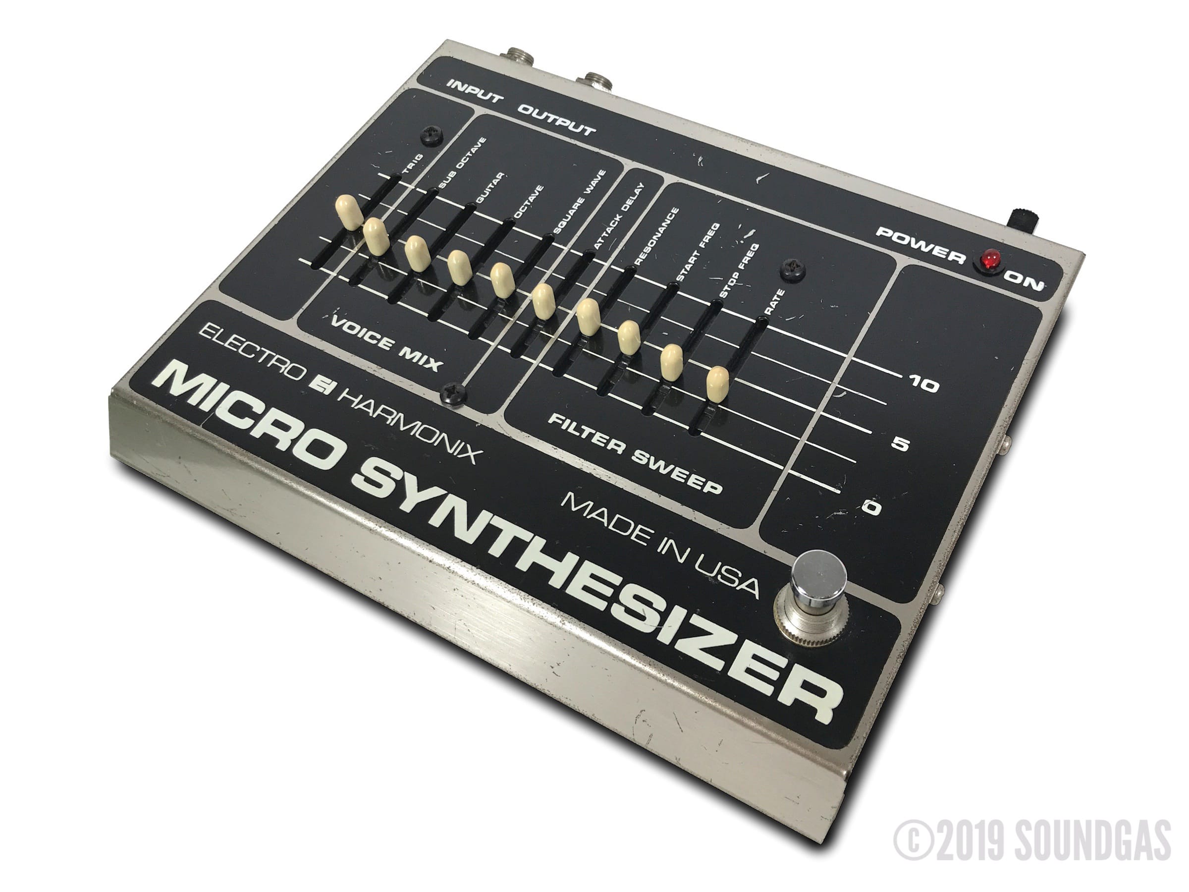 Electro-Harmonix-Micro-Synthesizer-Cover-2