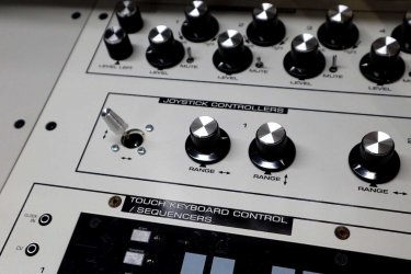Analogue Solutions Colossus