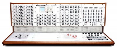 Analogue-Solutions-Colossus-Analog-Modular-Synthesizer-Cover-3
