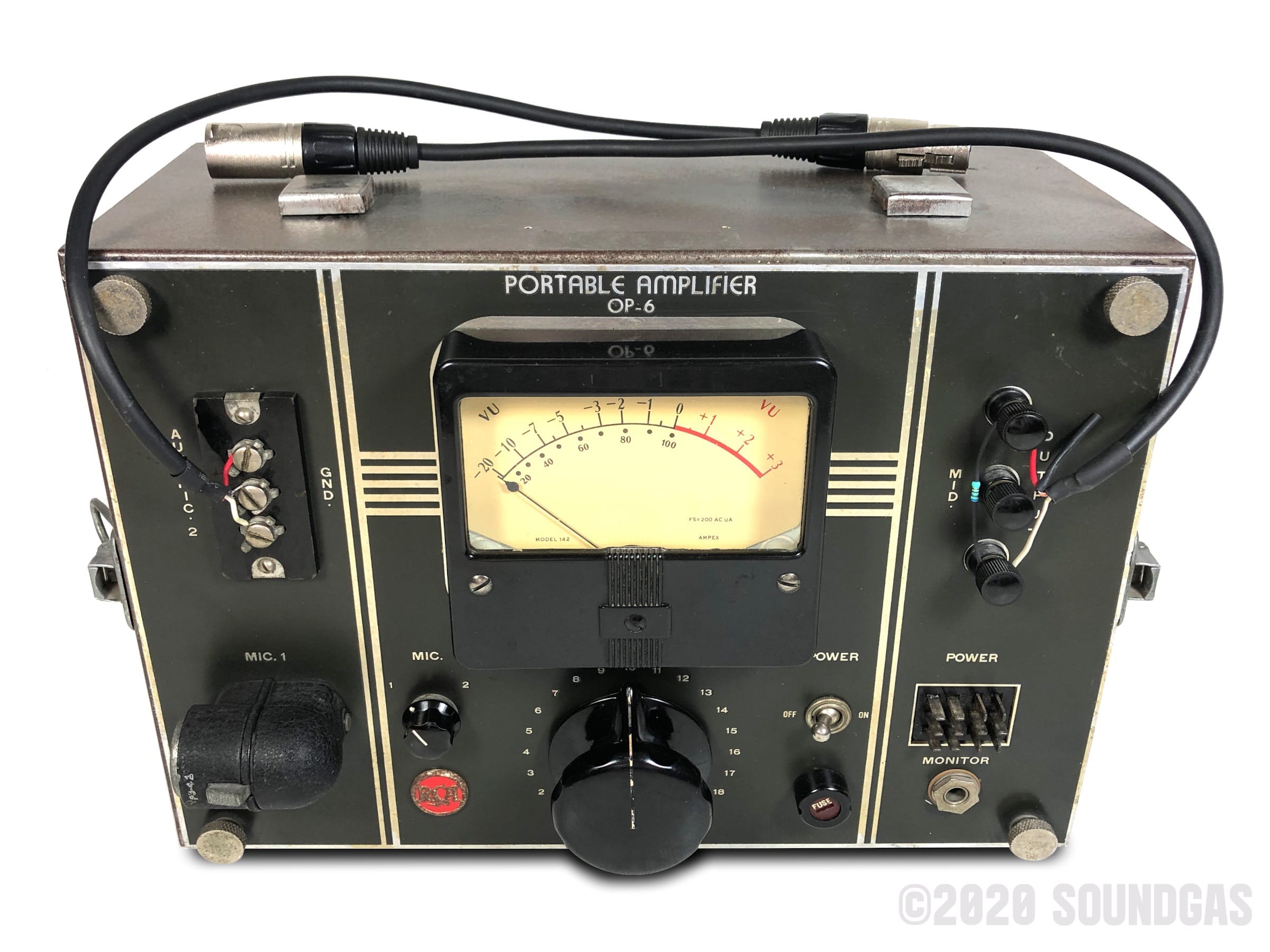 Retro-Instruments-OP-6-Portable-Amplifier-160320-Cover-2