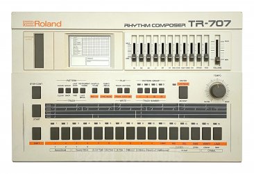 Roland TR-707 Expanded (727 808 909 plus 4 Soundgas Banks) – Preorder